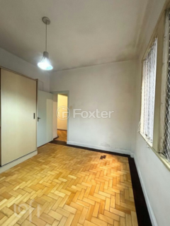Image 18 - 908616