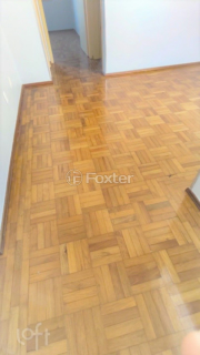 Image 1 - 908677