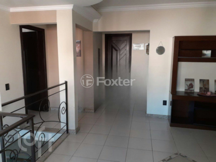 Image 7 - 908775