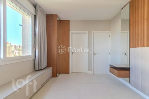 Image 33 - 908976