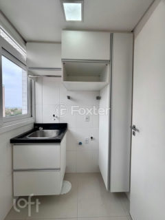 Image 20 - 909313