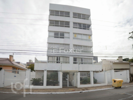 Image 16 - 909313