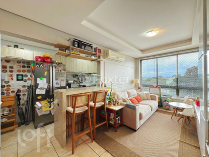 Image 3 - 909658