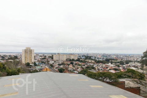 Image 21 - 909856