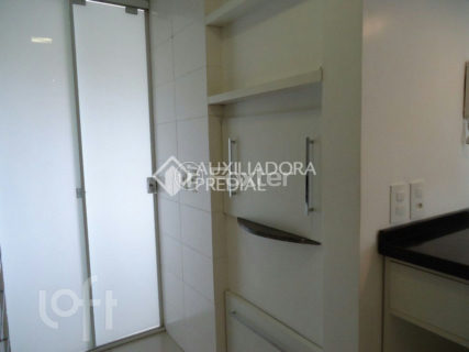 Image 9 - 909877