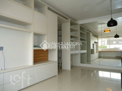 Image 3 - 909877