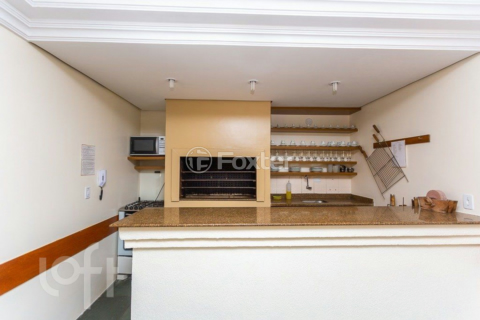 Image 32 - 910096