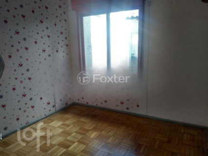 Image 4 - 910769