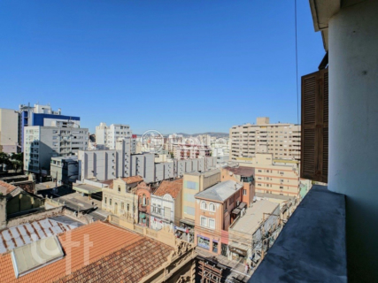 Image 4 - 910777