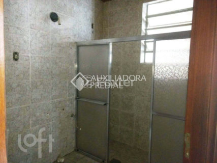 Image 7 - 910815