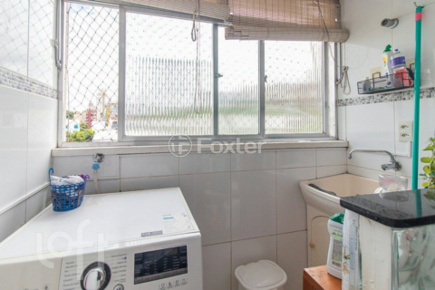 Image 4 - 912028