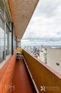 Image 45 - 912077