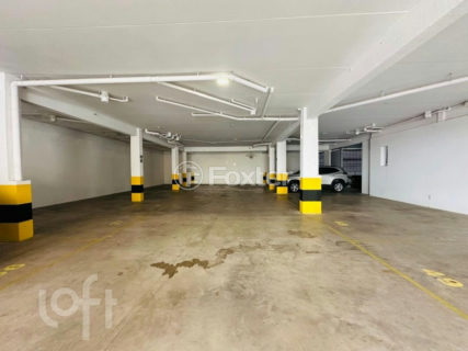 Image 34 - 913606