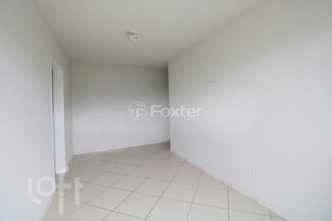 Image 4 - 913618
