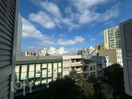 Image 13 - 915056