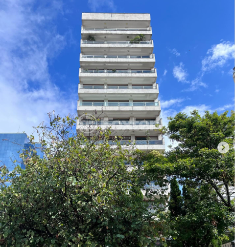 Image 17 - 915092