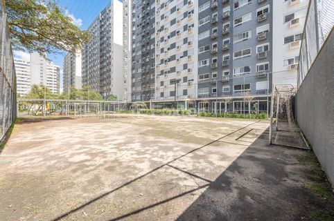 Image 9 - 915109