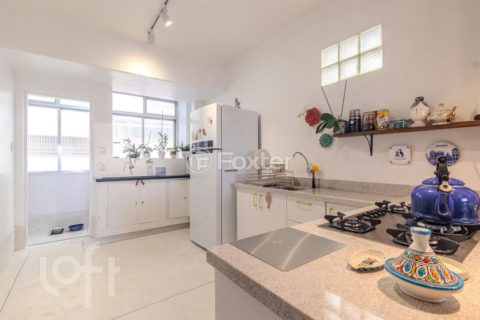 Image 7 - 915160