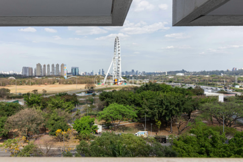 Image 5 - 915179