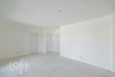 Image 1 - 915197