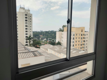 Image 3 - 915205