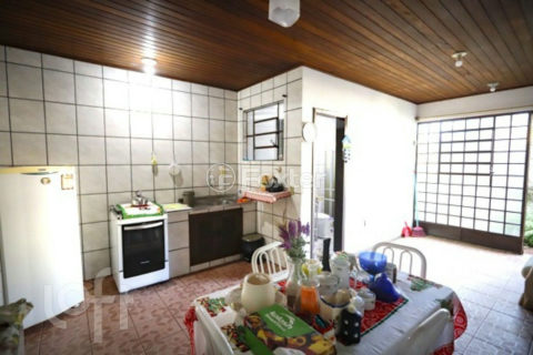 Image 21 - 915286