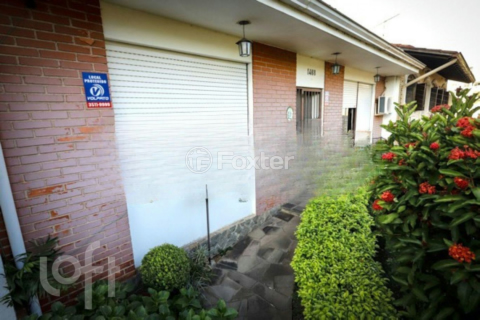 Image 4 - 915286