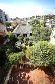 Image 38 - 915286
