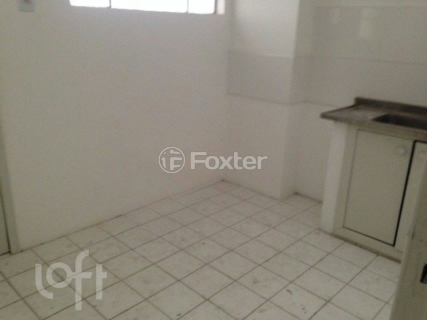 Image 4 - 915300