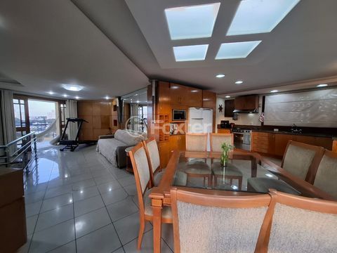 Image 7 - 915305