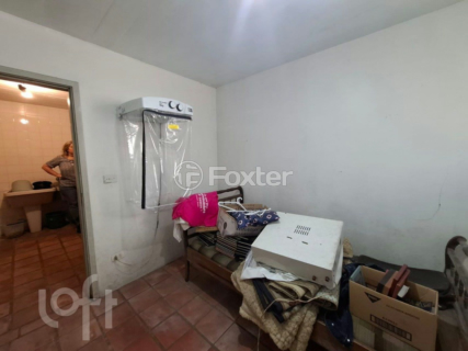 Image 37 - 915338
