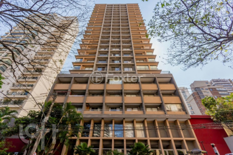 Image 31 - 915350
