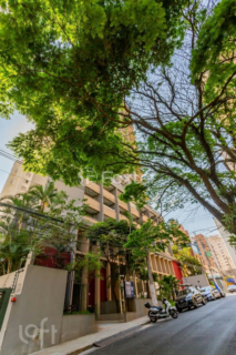 Image 33 - 915350