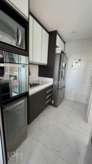 Image 4 - 915369