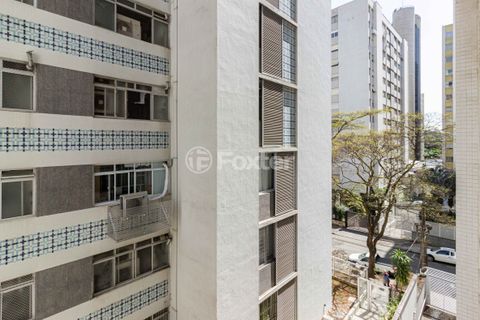 Image 1 - 915381
