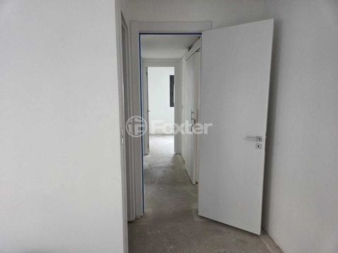 Image 2 - 915516