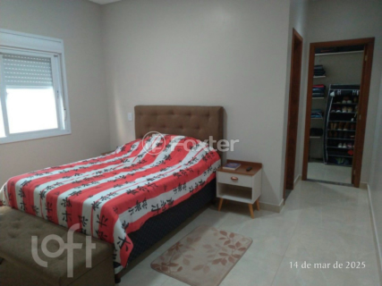 Image 8 - 915545