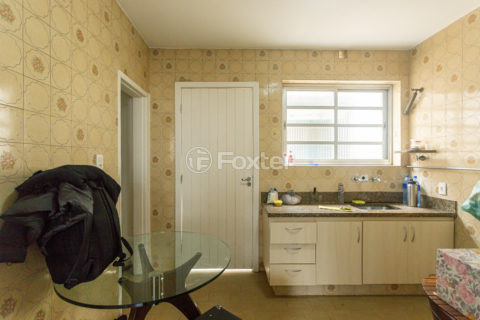 Image 30 - 915553