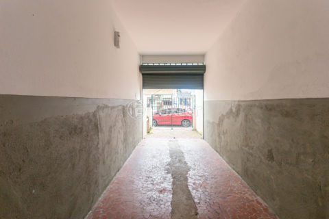 Image 43 - 915553