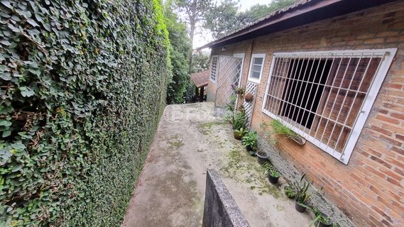 Image 7 - 915556