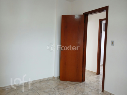 Image 7 - 915582