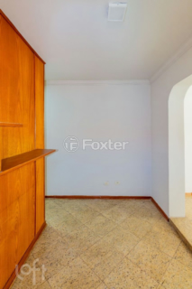 Image 35 - 915612