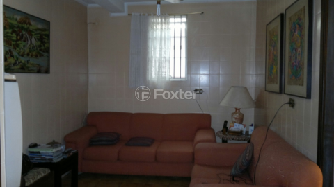 Image 4 - 915760