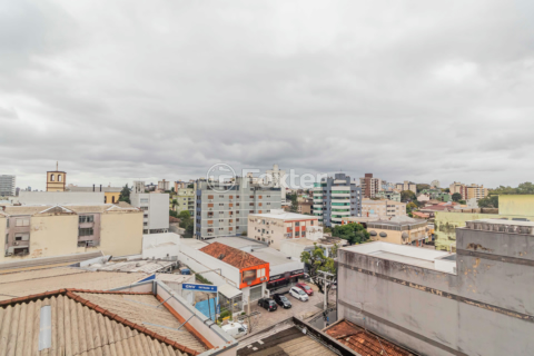 Image 9 - 915793