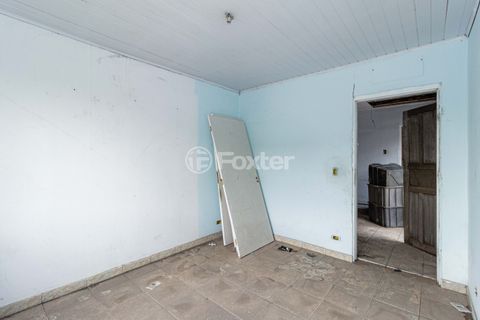 Image 19 - 915820