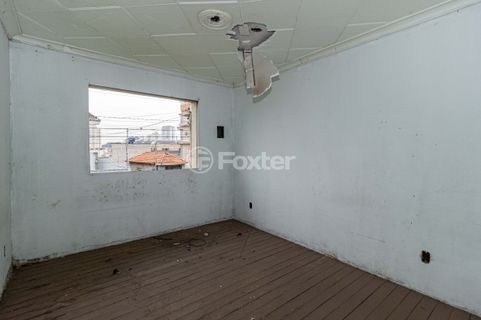 Image 25 - 915820