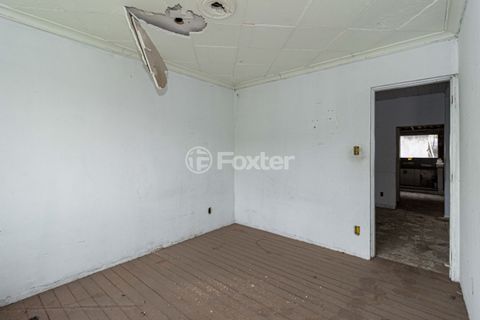 Image 23 - 915820