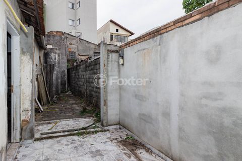 Image 27 - 915820