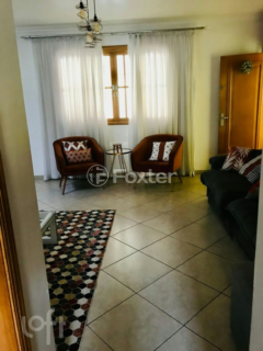 Image 32 - 915859