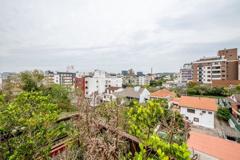 Image 27 - 915860